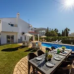 Villa Dos Netos