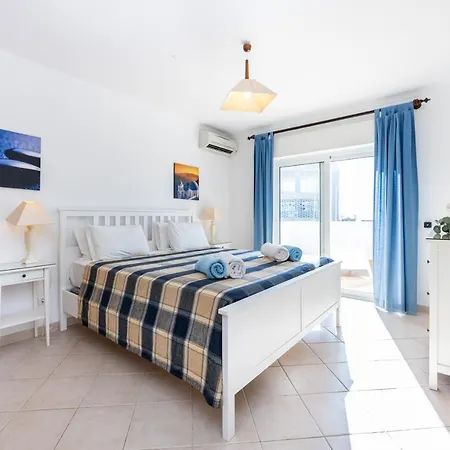 Dos Netos Villa *